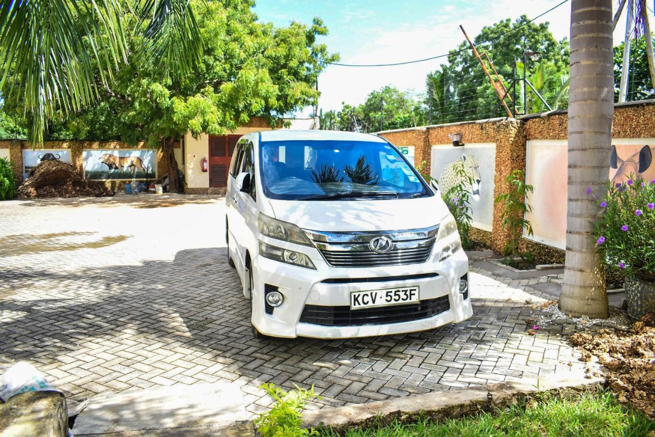 Pendo Diani * Diani Beach